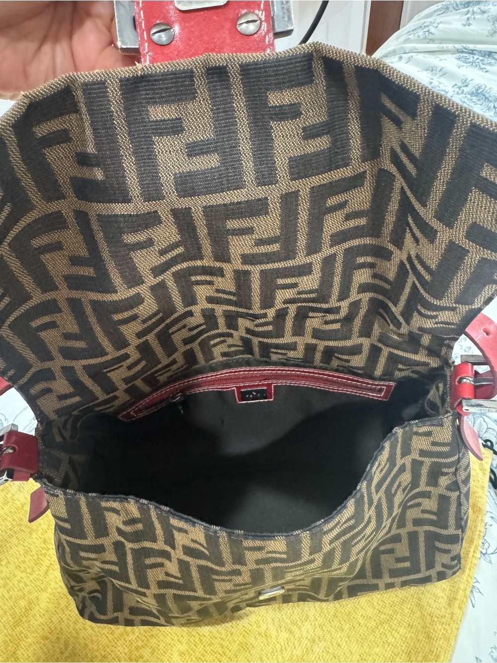 Authentic Fendi FF Monogram Canvas Shoulder Bag – Brown & Red Leather - Picture 4 of 11
